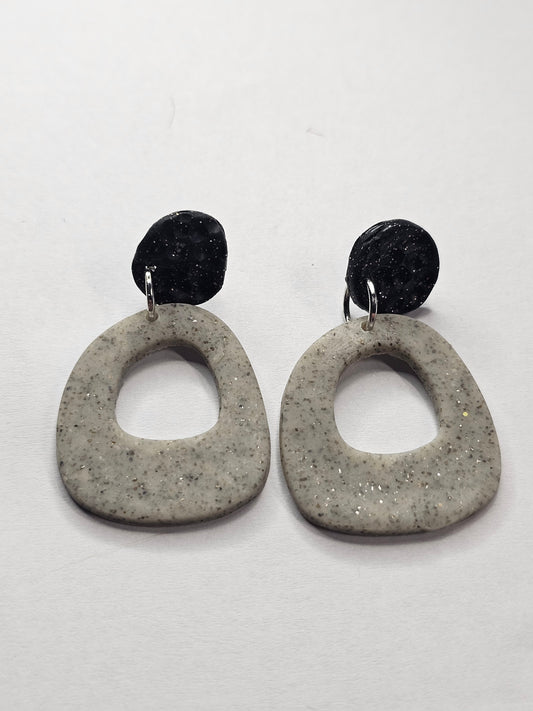 Lightweight Dangle Stone Effect Earrings (Grey/Black)