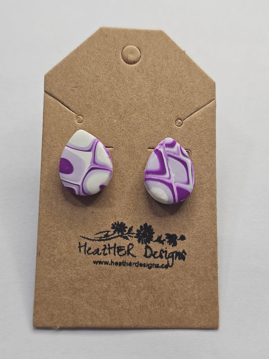 Abstract Eggdrop Button Earring (Purple/White)